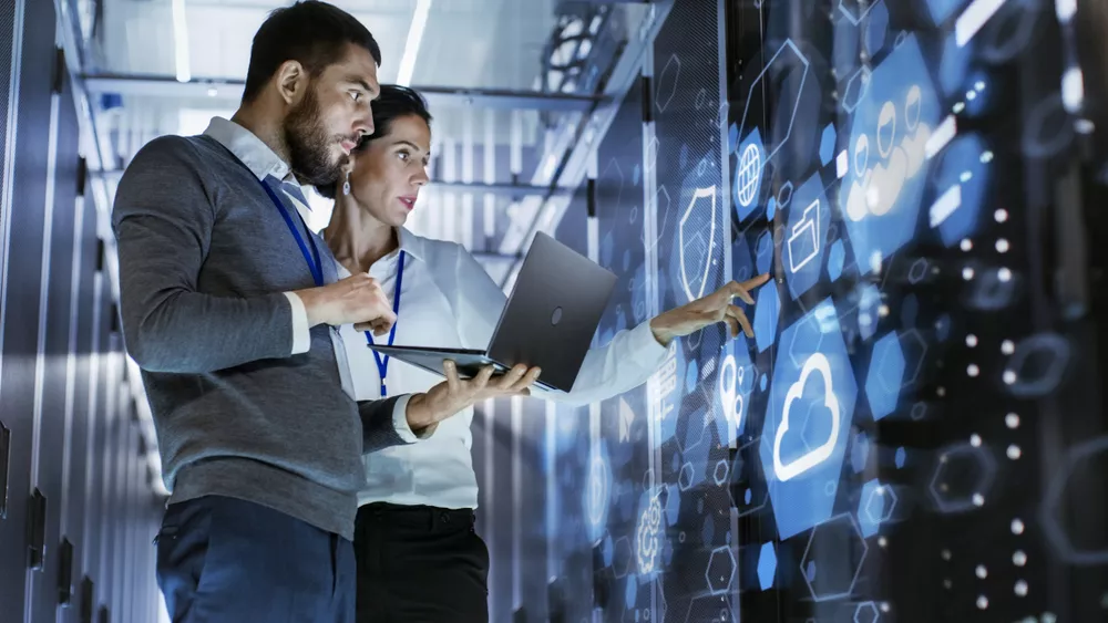Team members touchscreen SAP